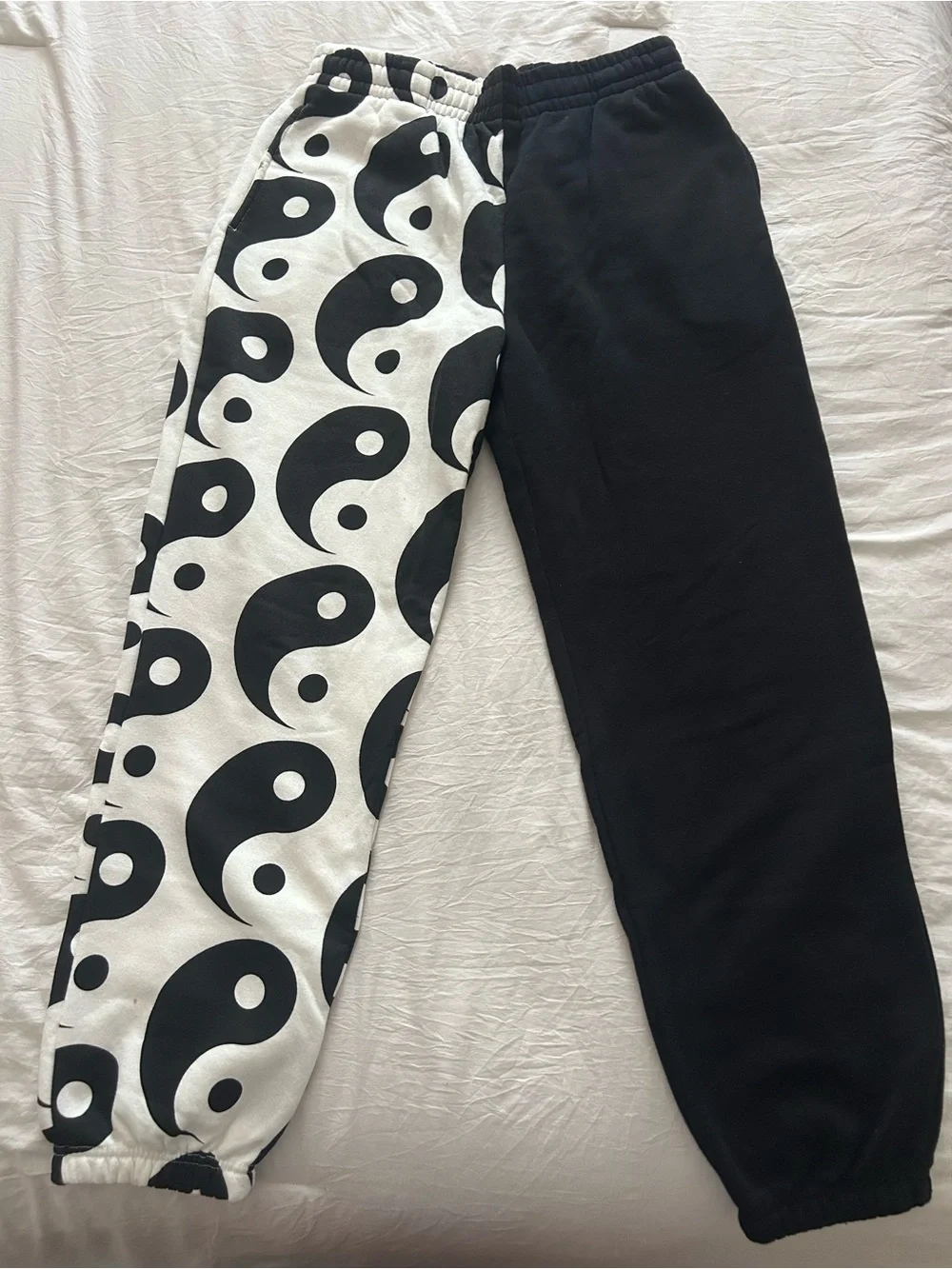 Forever 21 Black & White Yin Yang Joggers